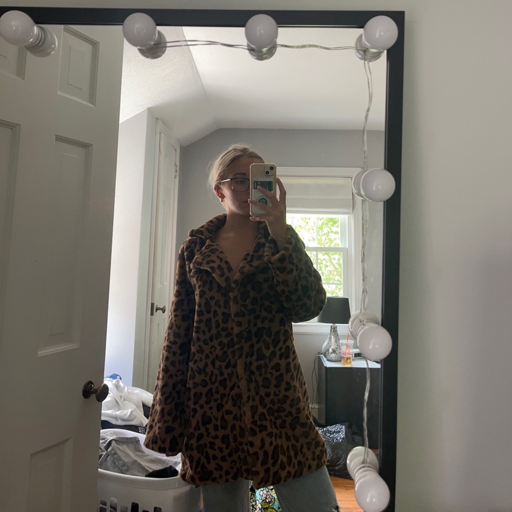 Cheetah print coat - Picture 2 of 2